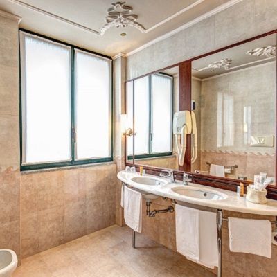 Dreamhotel Hotel