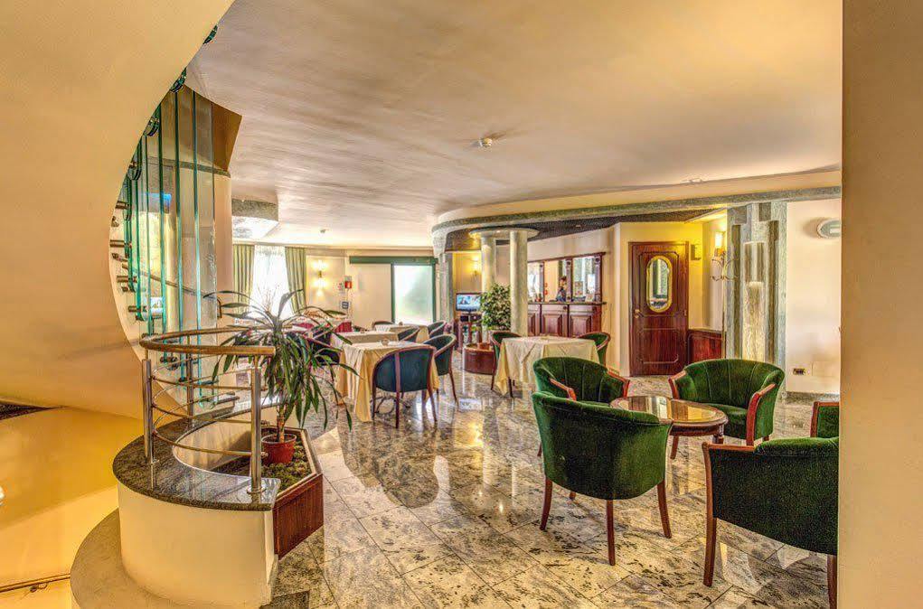Dreamhotel Hotel Appiano Gentile